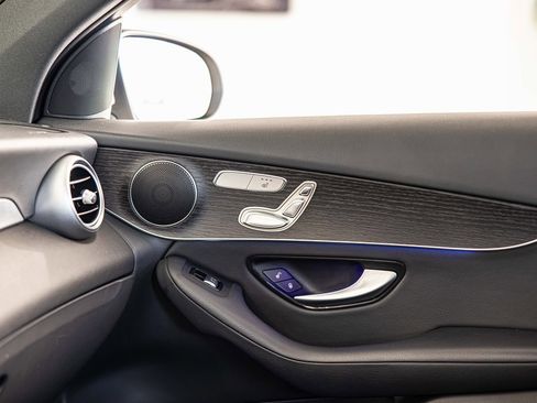 Used 2022 Mercedes-Benz GLC 300 GLC 300 image 22