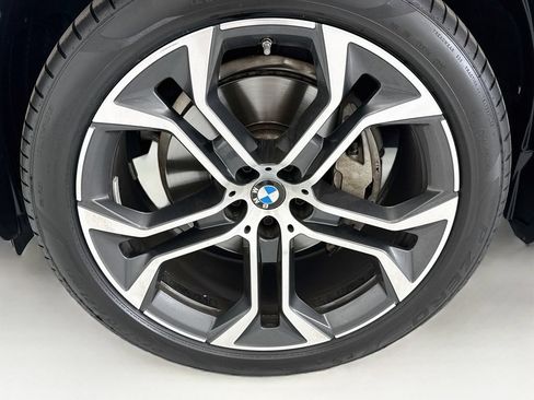 Used 2024 BMW X5 xDrive40i w/ Premium Package AWD/4WD image 29