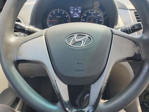 Used 2016 Hyundai Accent SE FWD image 16