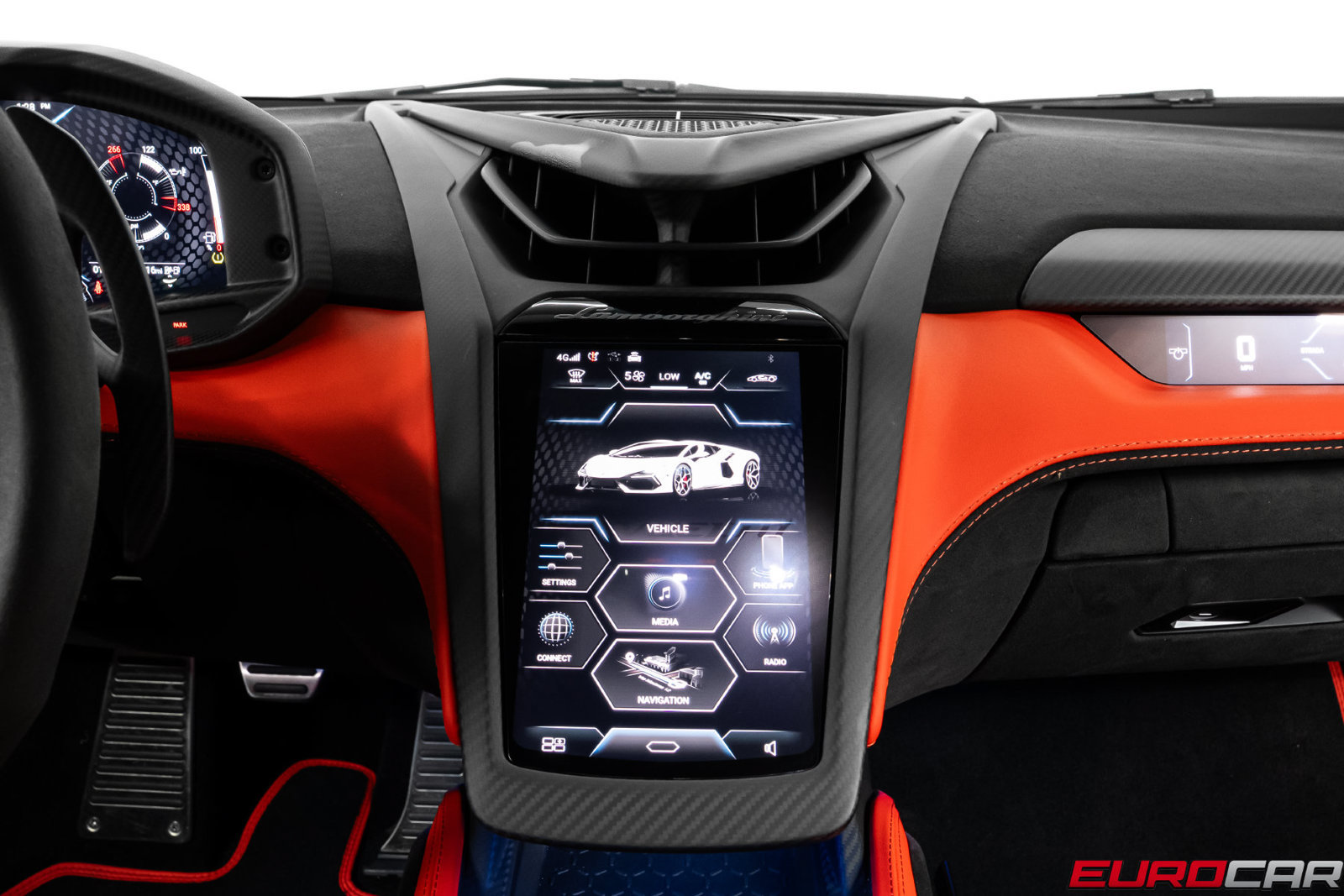 Used 2025 Lamborghini Revuelto AWD/4WD image 35