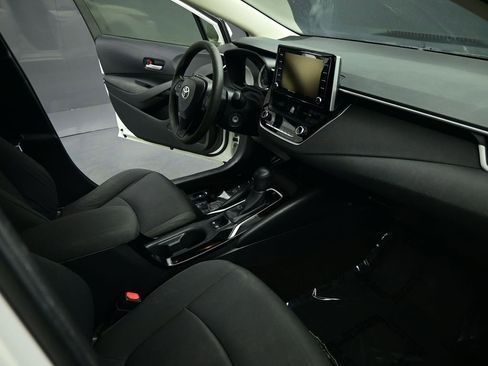 Used 2020 Toyota Corolla LE image 58