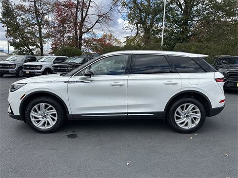 Certified 2023 Lincoln Corsair FWD image 8