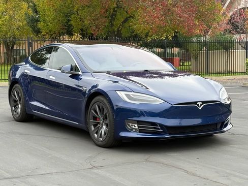 Used 2020 Tesla Model S Performance image 3