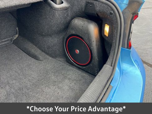 Used 2015 Dodge Charger SXT image 13