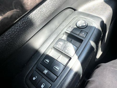 Used 2012 Jeep Grand Cherokee Laredo image 23