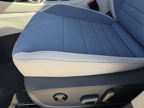 New 2026 Volkswagen Jetta SE image 17