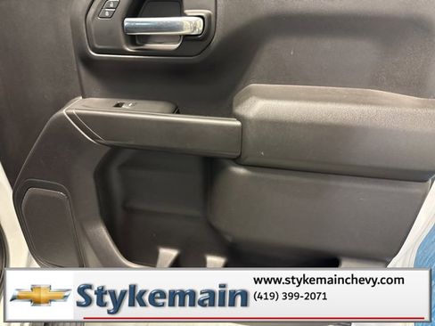 Used 2023 Chevrolet Silverado 1500 Custom image 26