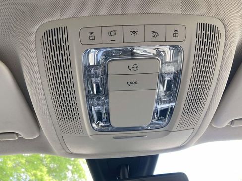 Used 2020 Mercedes-Benz GLB 250 image 18