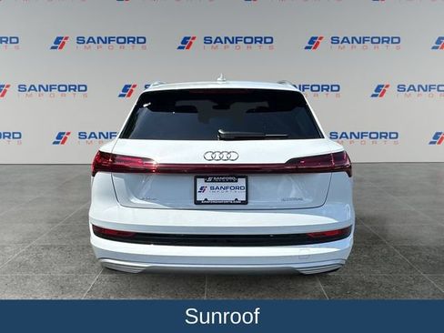 Used 2023 Audi e-tron Premium Plus w/ Premium Plus Package AWD/4WD image 5