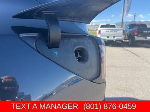 Used 2025 Tesla Model Y Long Range RWD image 10