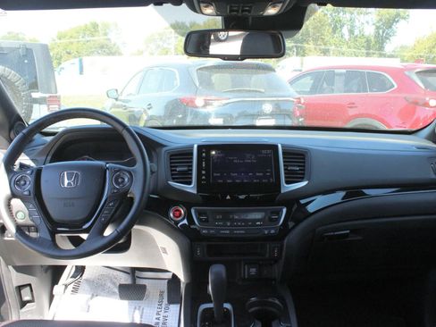 Used 2017 Honda Ridgeline Black Edition image 14