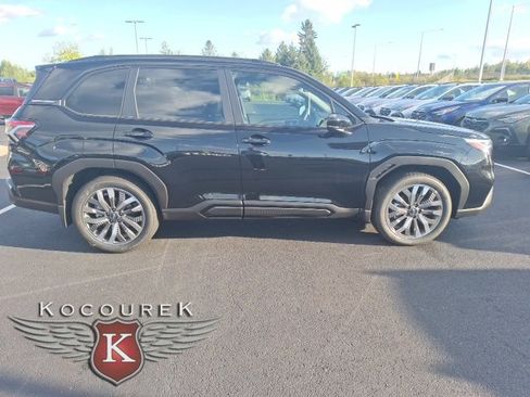 New 2025 Subaru Forester Touring image 2