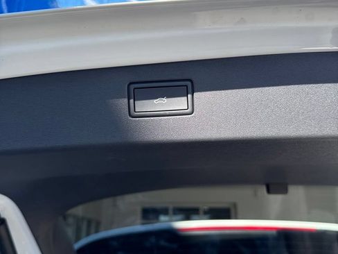 New 2026 Volkswagen Tiguan SE AWD/4WD image 12