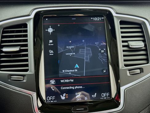 Used 2019 Volvo XC90 T6 Momentum w/ Advanced Package image 2