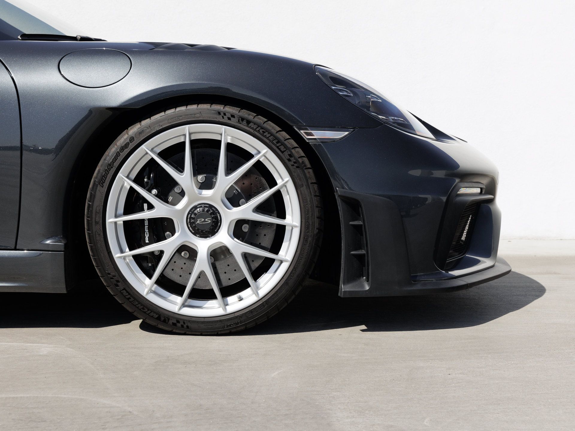 Certified 2024 Porsche 718 Boxster Spyder RS RWD image 11