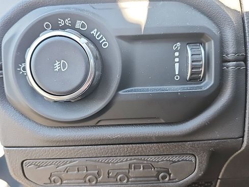 Certified 2024 Jeep Wrangler Sahara image 26