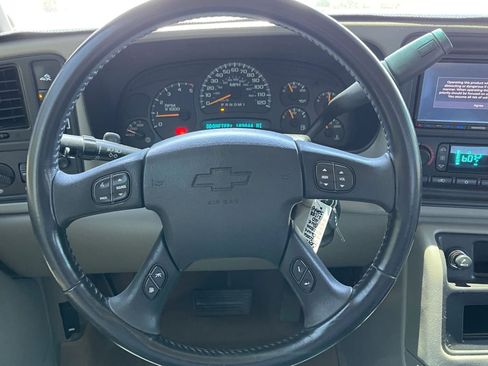 Used 2006 Chevrolet Silverado 2500 LT w/ Onstar Plus Package AWD/4WD image 29