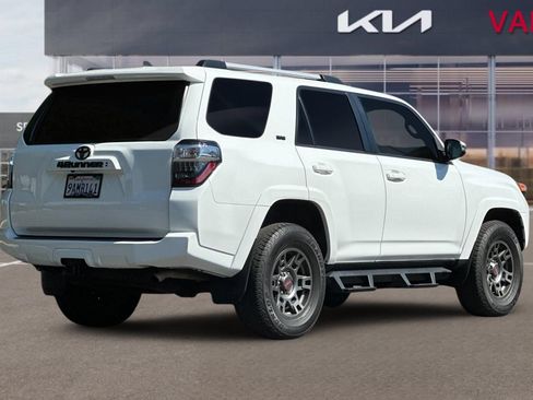 Used 2022 Toyota 4Runner SR5 Premium AWD/4WD image 4