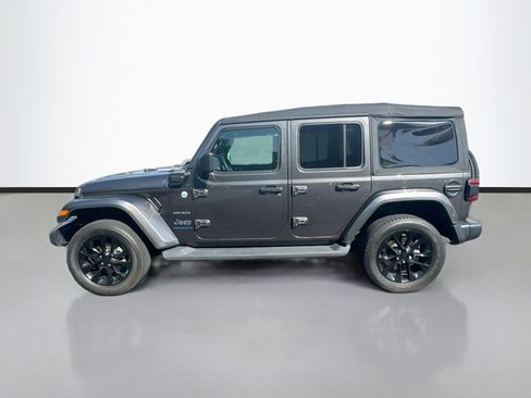 Used 2023 Jeep Wrangler Unlimited Sahara AWD/4WD image 4