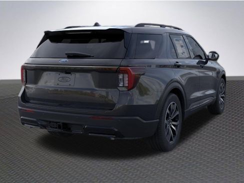 New 2026 Ford Explorer ST-Line image 8