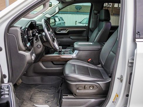 Used 2022 GMC Sierra 1500 SLT image 22