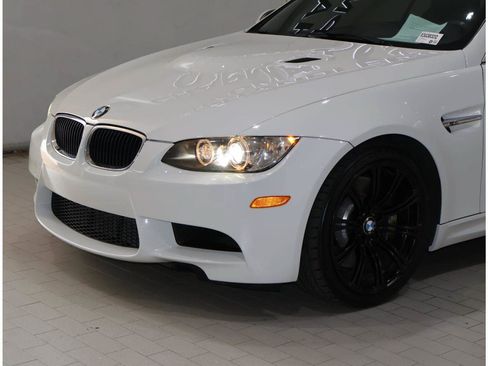 Used 2011 BMW M3 Convertible RWD image 3