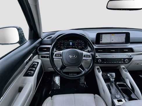 Used 2020 Kia Telluride SX w/ Towing Package FWD image 24