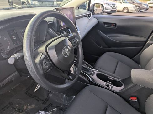 Used 2025 Toyota Corolla LE image 18