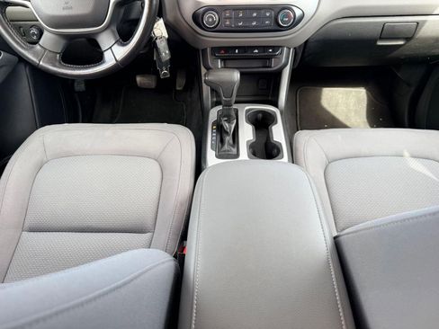 Used 2020 Chevrolet Colorado LT image 16