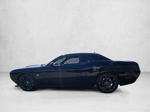 Used 2022 Dodge Challenger R/T Scat Pack w/ Scat Pack Stripe image 8
