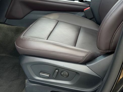 New 2026 Ford Explorer Platinum image 13