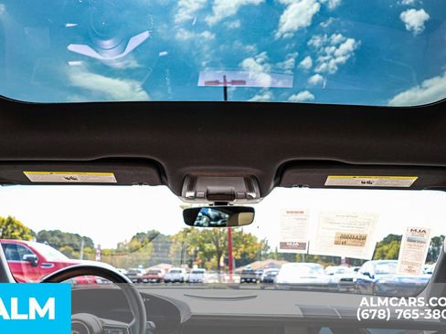 Used 2022 Porsche Taycan 4S image 59