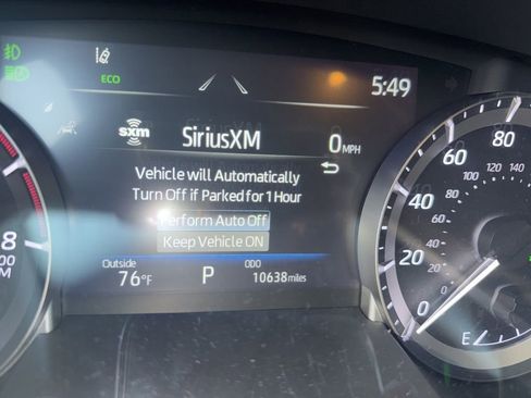 Used 2024 Toyota Highlander XLE image 7