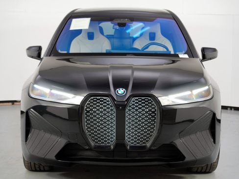 Used 2022 BMW iX xDrive50 w/ Premium Package image 50