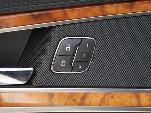 Used 2019 Lincoln Nautilus Reserve image 35