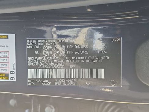 Used 2025 Lexus GX 550 w/ Accessory Package (Z1) AWD/4WD image 10