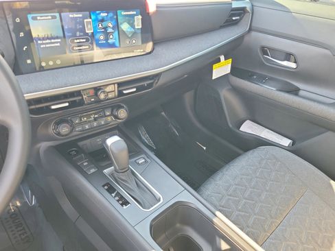 New 2026 Nissan Kicks SV image 22