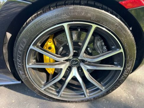 Used 2016 McLaren 570S Coupe RWD image 15