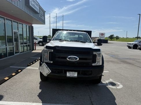 Used 2017 Ford F550 2WD Regular Cab Super Duty image 10