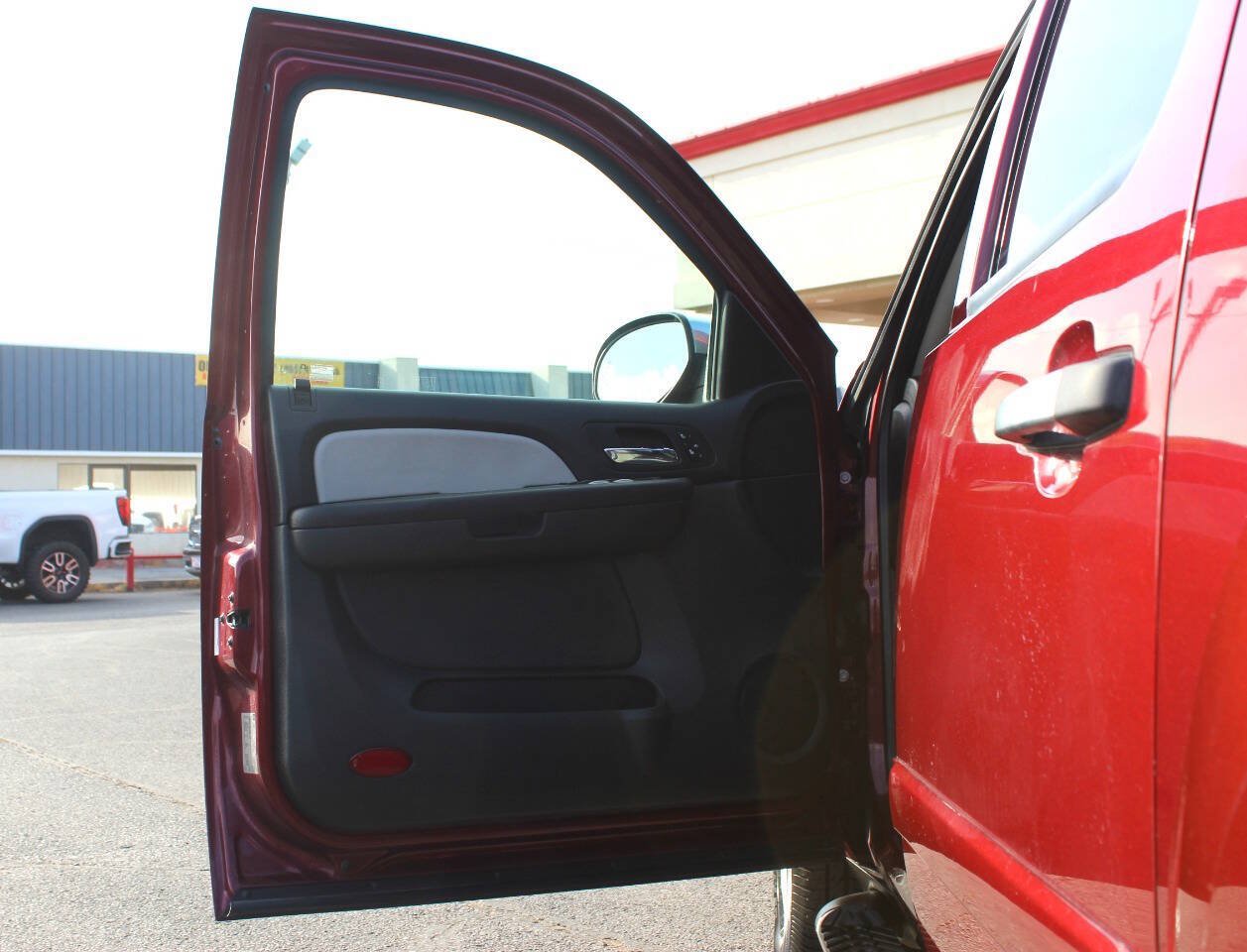 Used 2008 Chevrolet Avalanche LT w/ LT Preferred Equipment Group AWD/4WD image 17