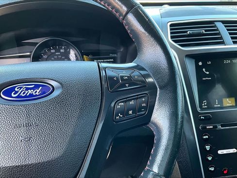 Used 2018 Ford Explorer Sport AWD/4WD image 25