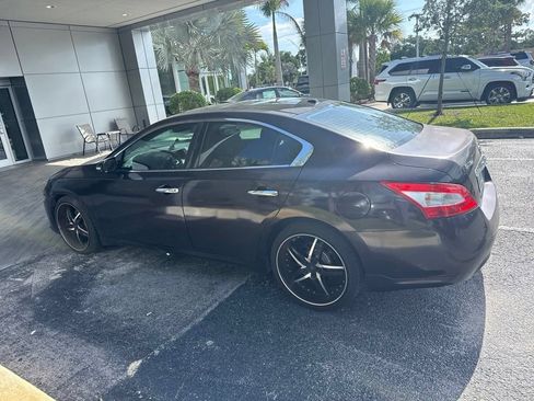 Used 2011 Nissan Maxima 3.5 SV w/ Premium Pkg FWD image 4