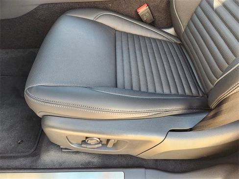 New 2026 Land Rover Discovery Sport Landmark image 17