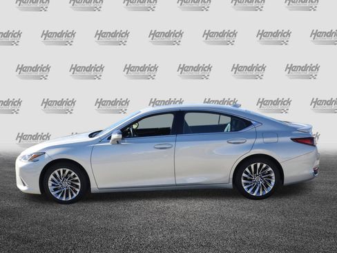 Used 2025 Lexus ES 300h w/ Luxury Package image 6