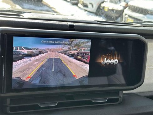 Certified 2024 Jeep Gladiator Nighthawk image 37