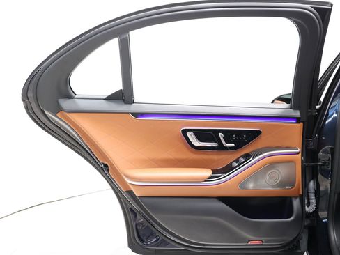 Used 2022 Mercedes-Benz S 500 4MATIC image 48