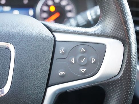 Certified 2023 GMC Acadia SLE w/ Driver Convenience Package image 32