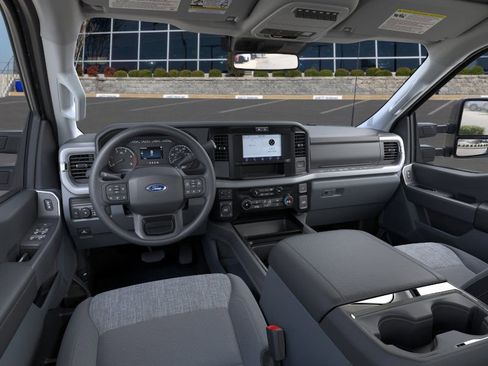 New 2026 Ford F350 XLT w/ FX4 Off-Road Package image 9