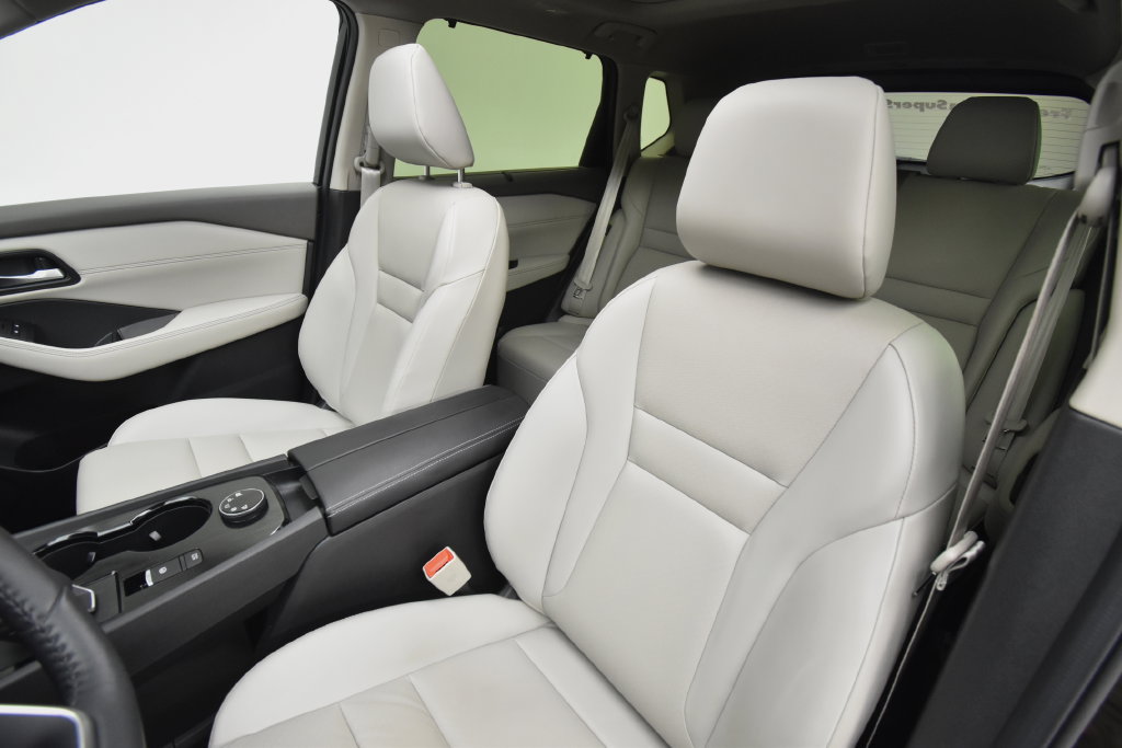 Used 2023 Nissan Rogue SV w/ SV Premium B Package AWD/4WD image 21