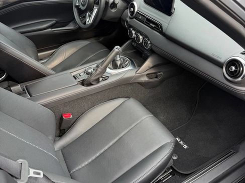 Used 2024 MAZDA MX-5 Miata RF Grand Touring RWD image 8